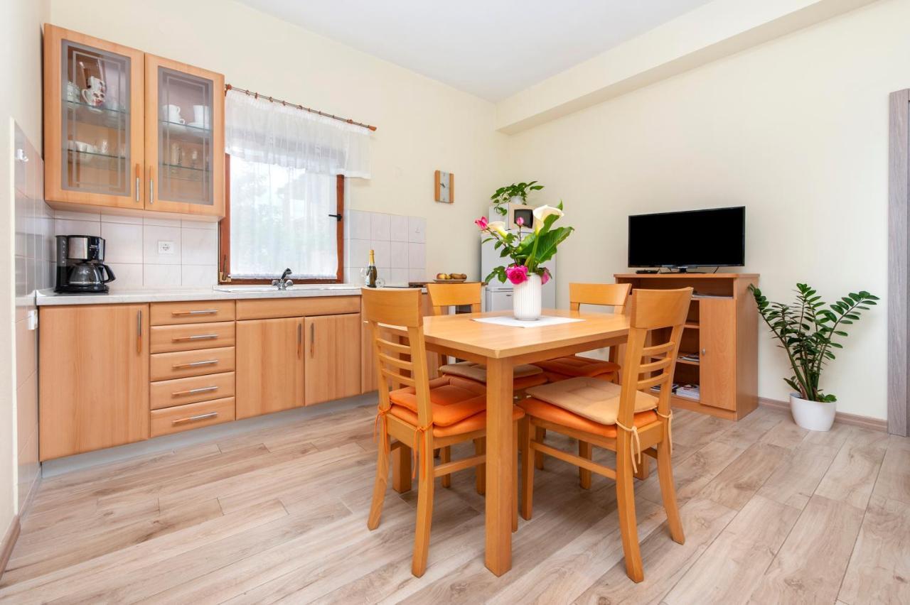 Apartments Sandra Rovinj Extérieur photo