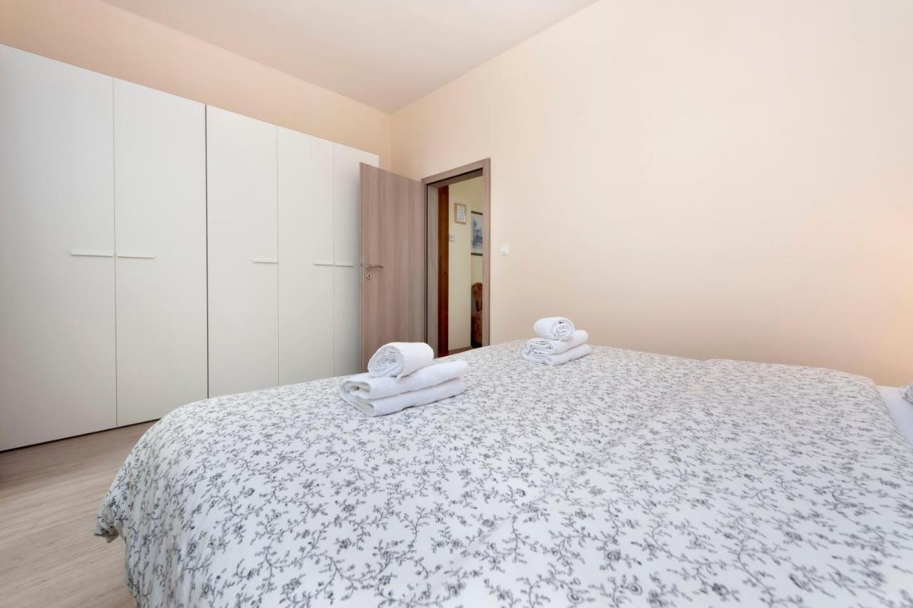 Apartments Sandra Rovinj Extérieur photo