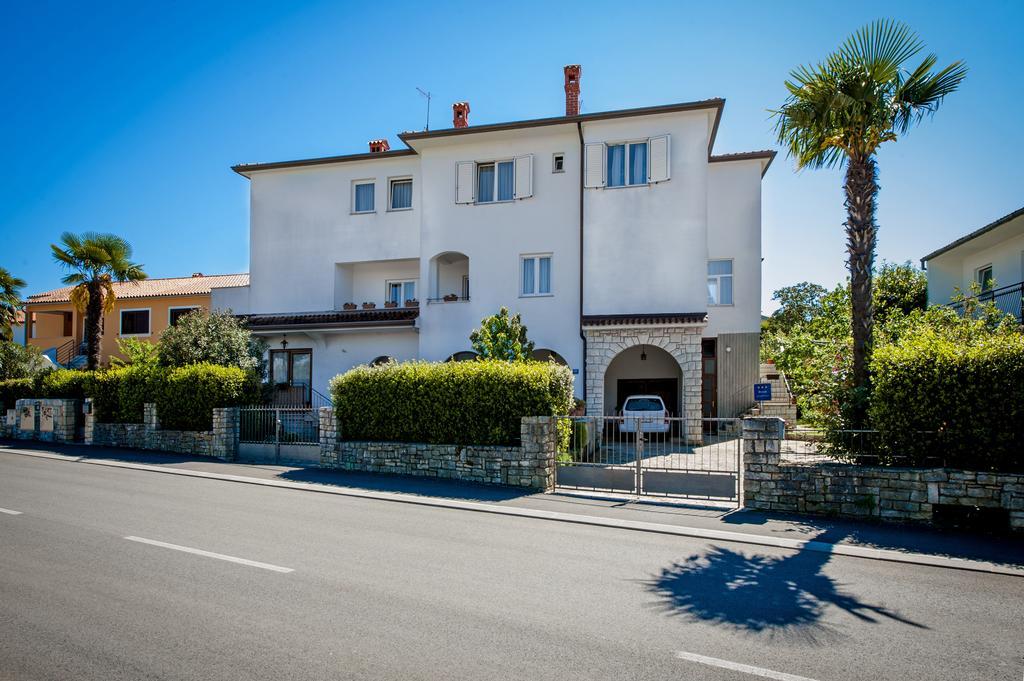 Apartments Sandra Rovinj Extérieur photo