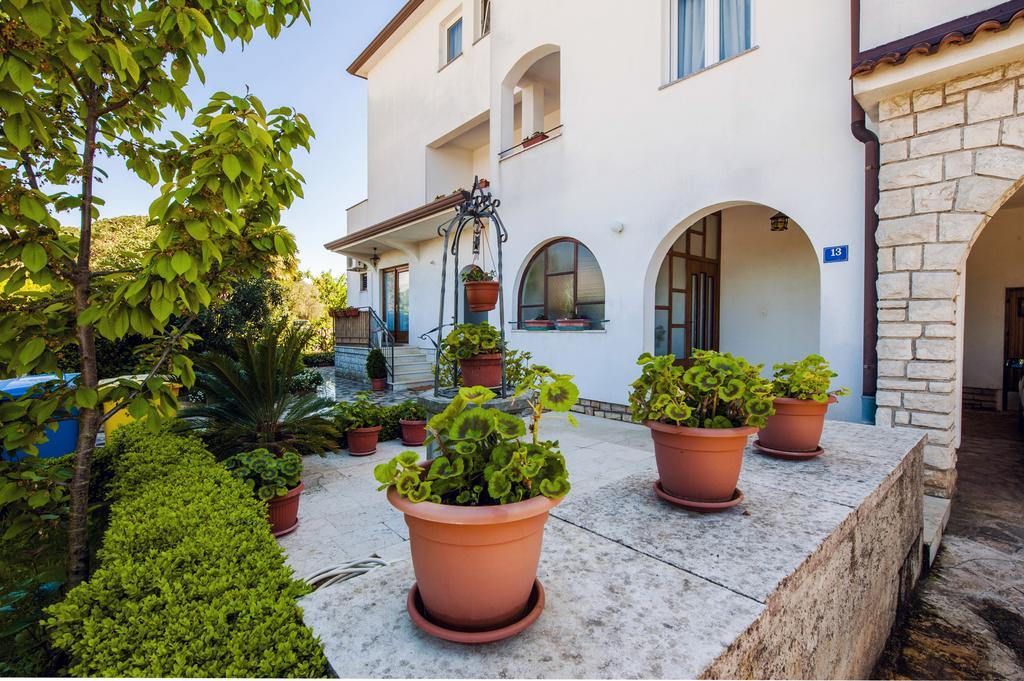Apartments Sandra Rovinj Extérieur photo